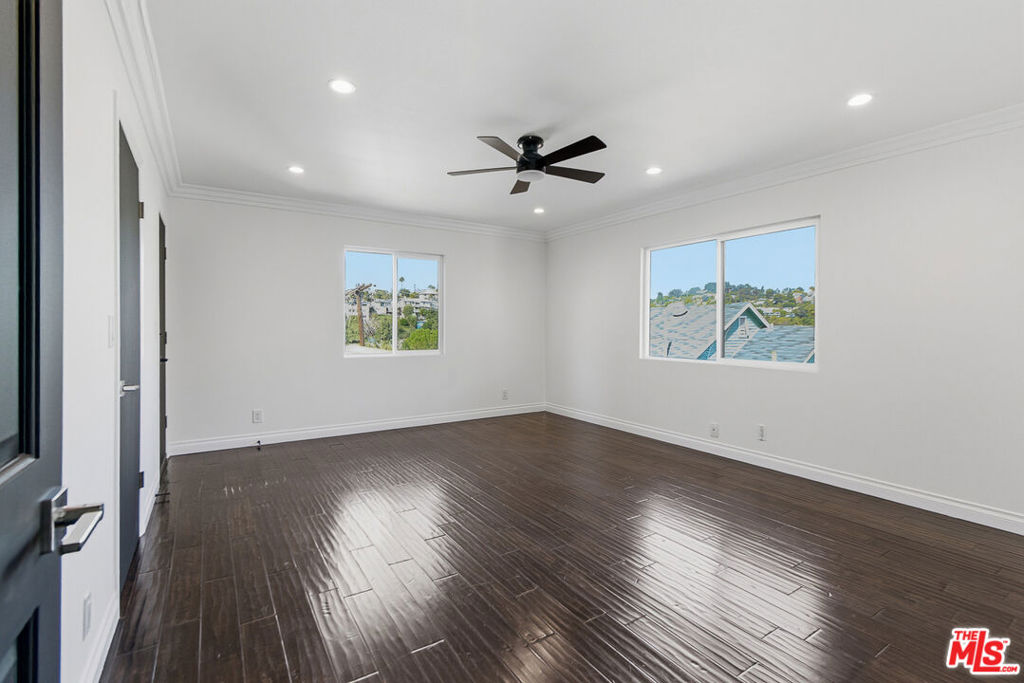 1301 Angelus Avenue Property Photo 19