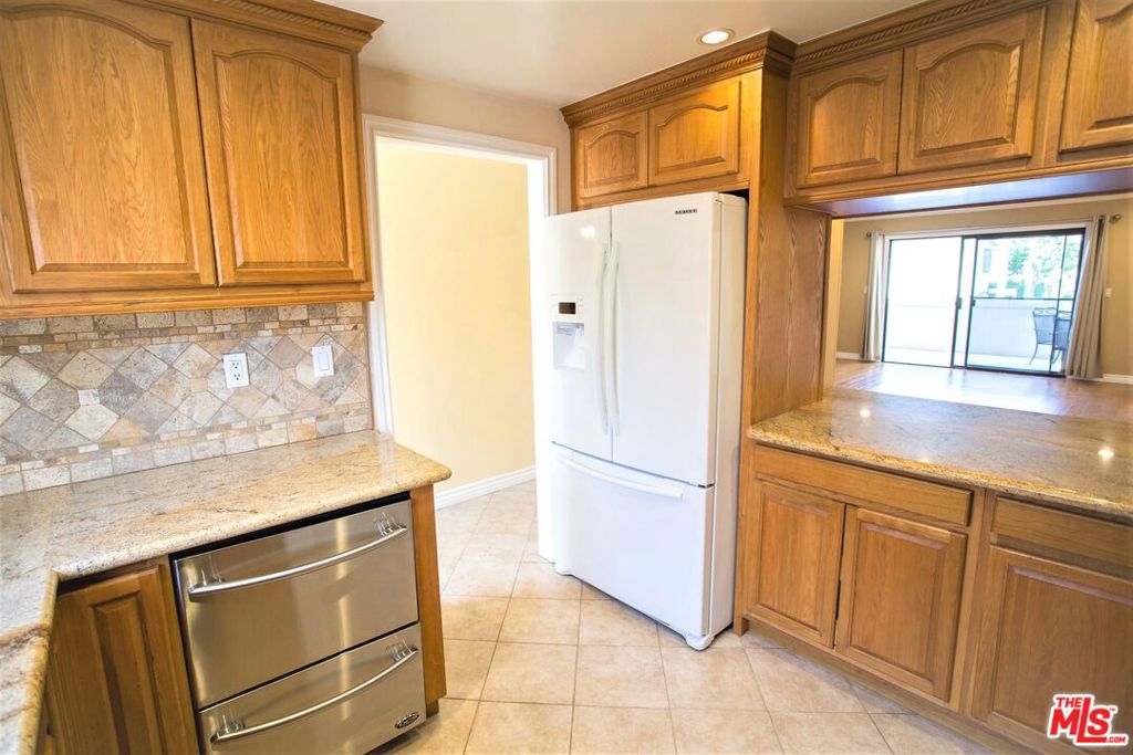 4365 Mclaughlin Avenue 14 Property Photo 8