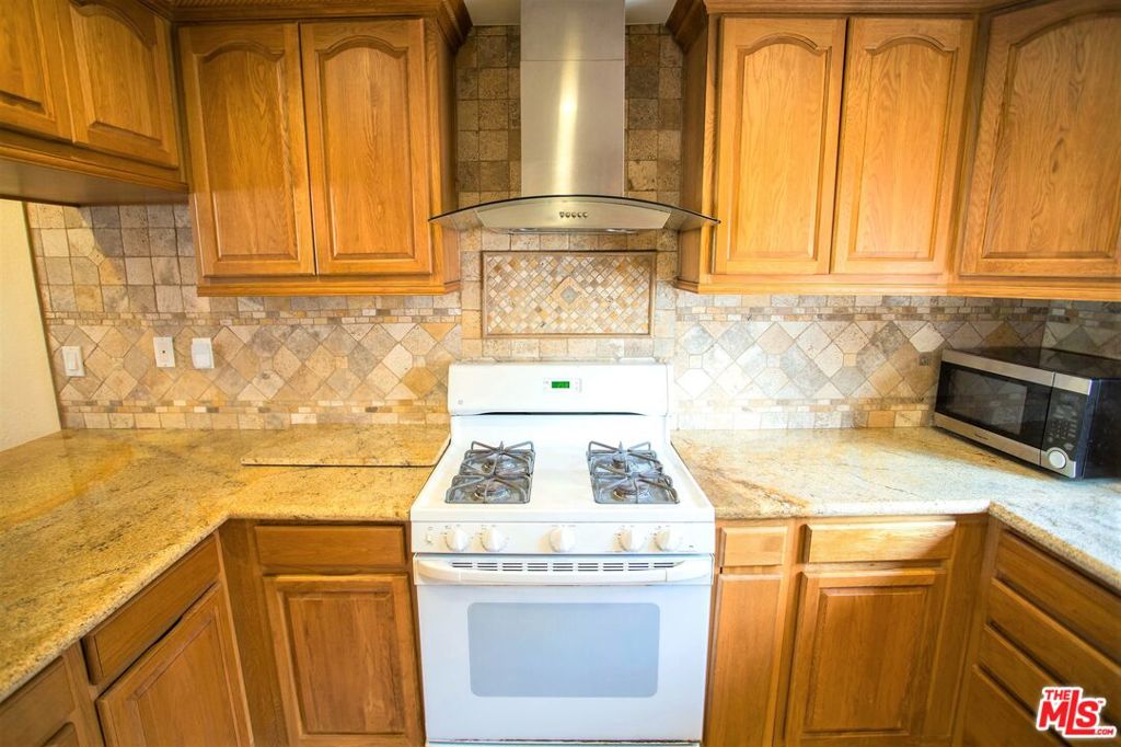 4365 Mclaughlin Avenue 14 Property Photo 9