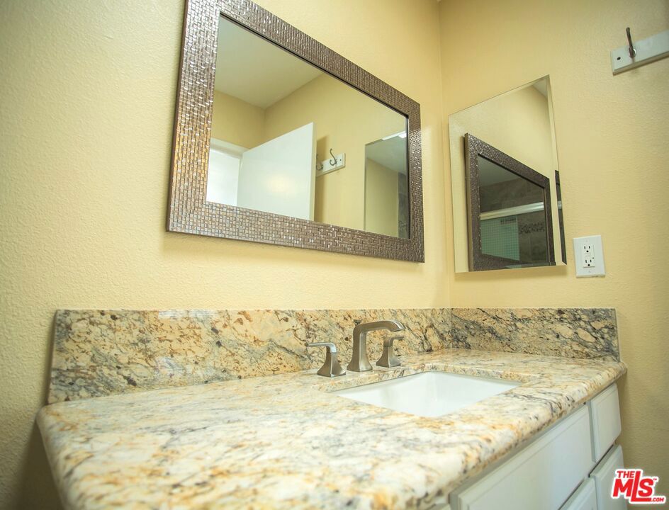 4365 Mclaughlin Avenue 14 Property Photo 19