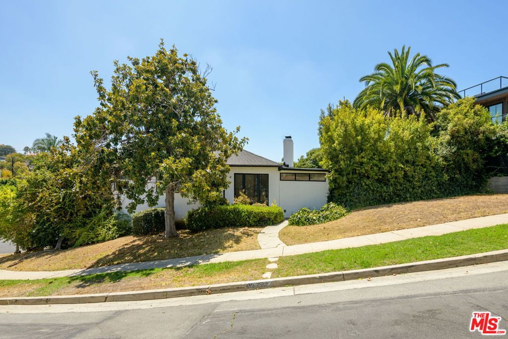 10328 Louisiana Avenue Property Photo 4