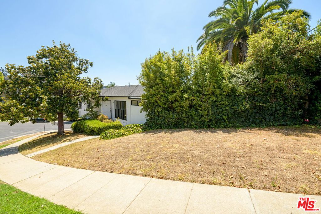 10328 Louisiana Avenue Property Photo 5