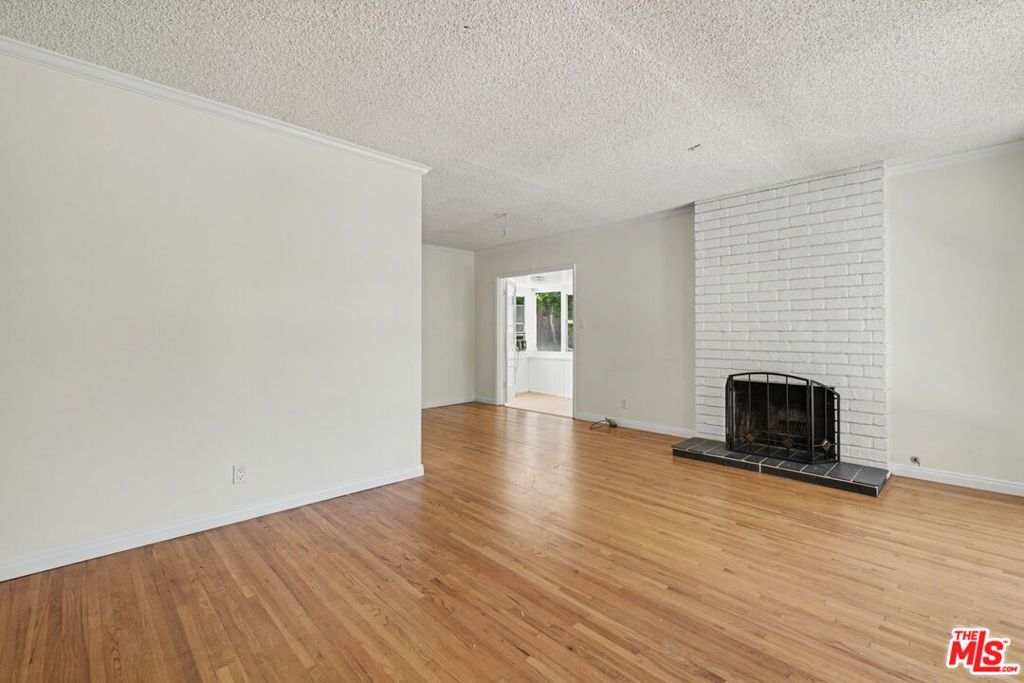 10328 Louisiana Avenue Property Photo 8