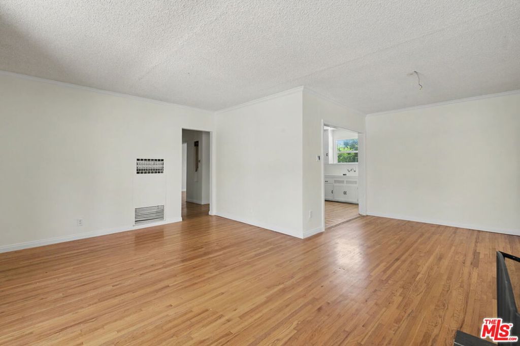10328 Louisiana Avenue Property Photo 11
