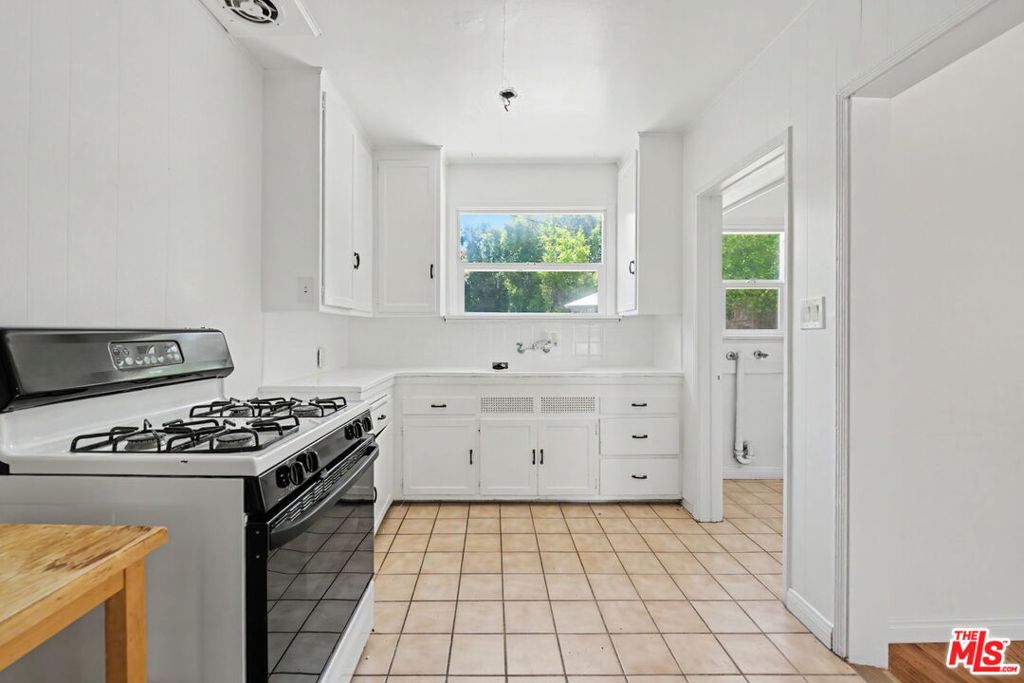 10328 Louisiana Avenue Property Photo 17