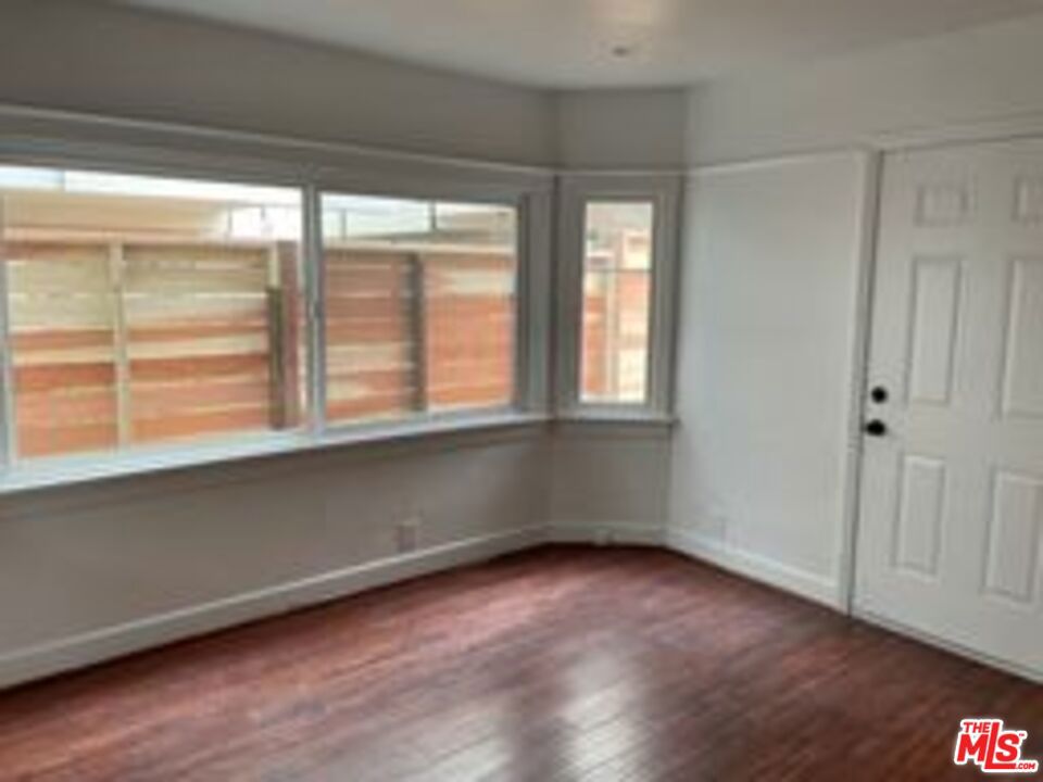 817 N Harvard Boulevard Property Photo 6