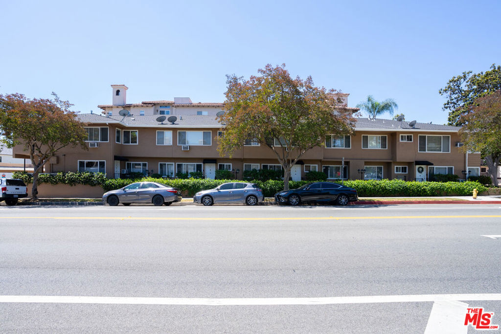 200 S Madison Avenue Property Photo 15