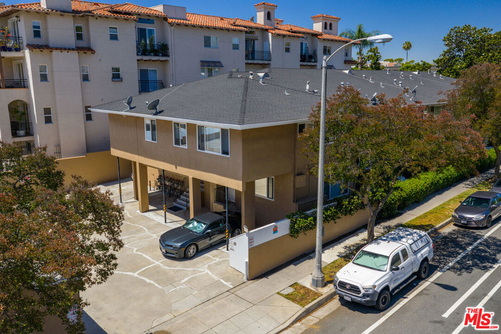 200 S Madison Avenue Property Photo 39