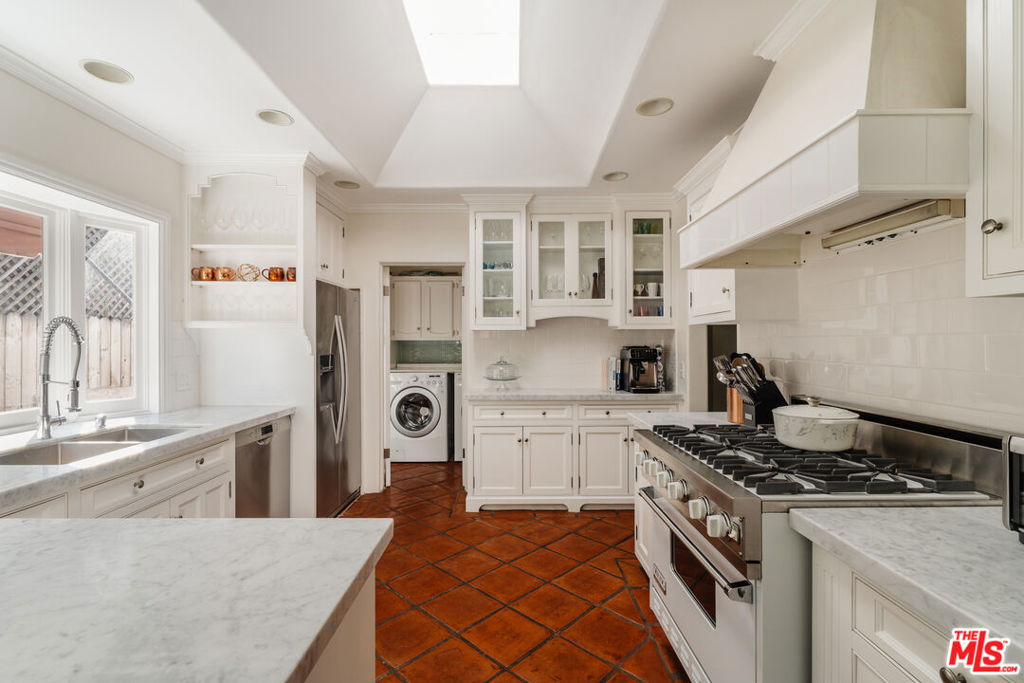 6636 Colgate Avenue Property Photo 10