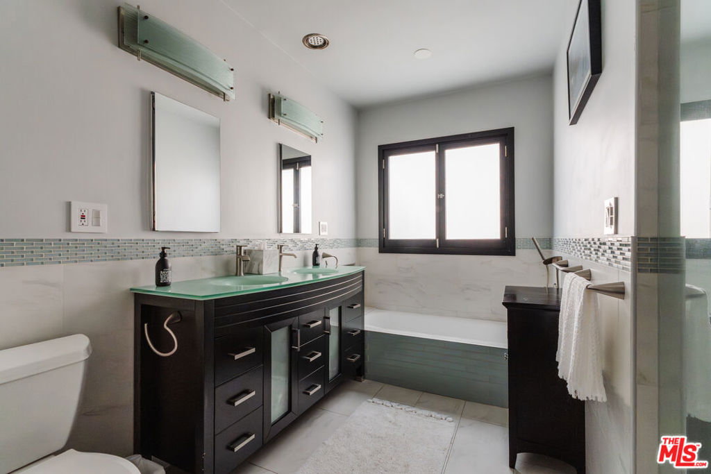 6636 Colgate Avenue Property Photo 19