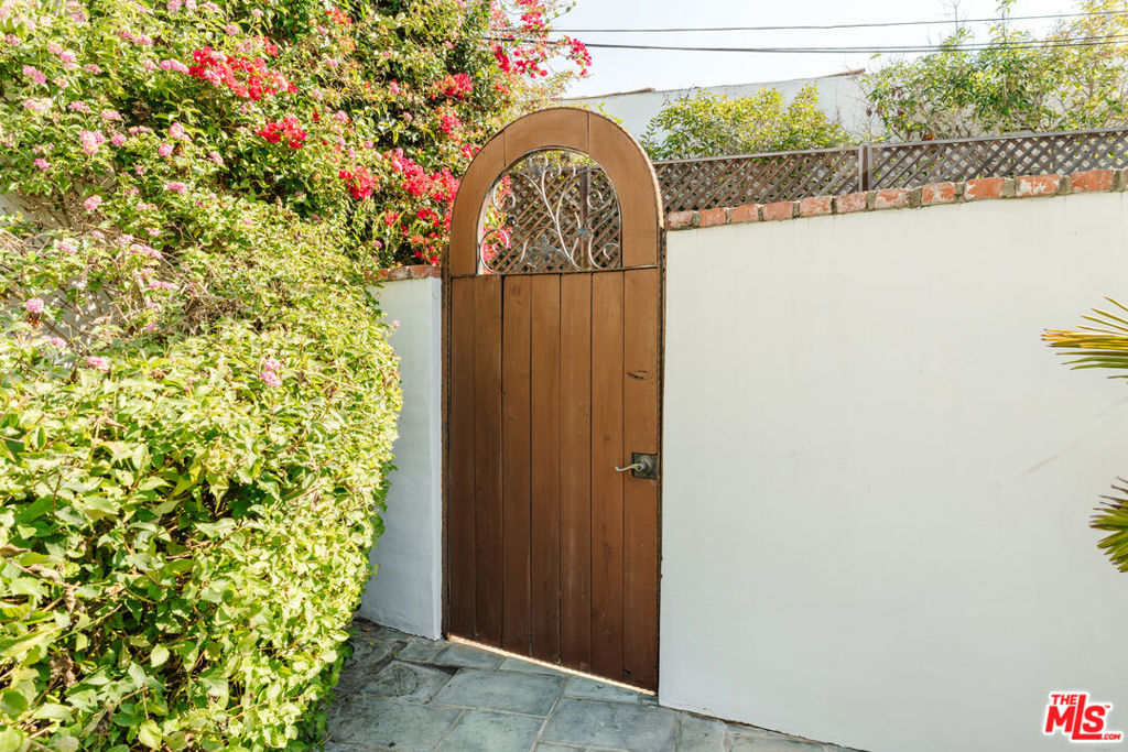 6636 Colgate Avenue Property Photo 30