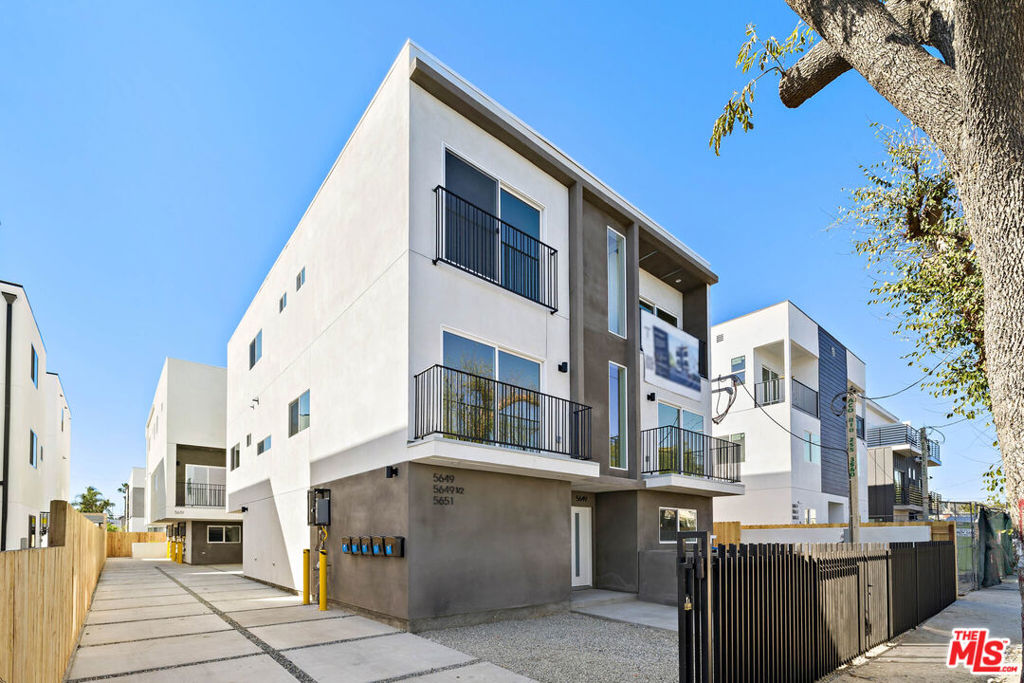 5651 Case Avenue Property Photo 1