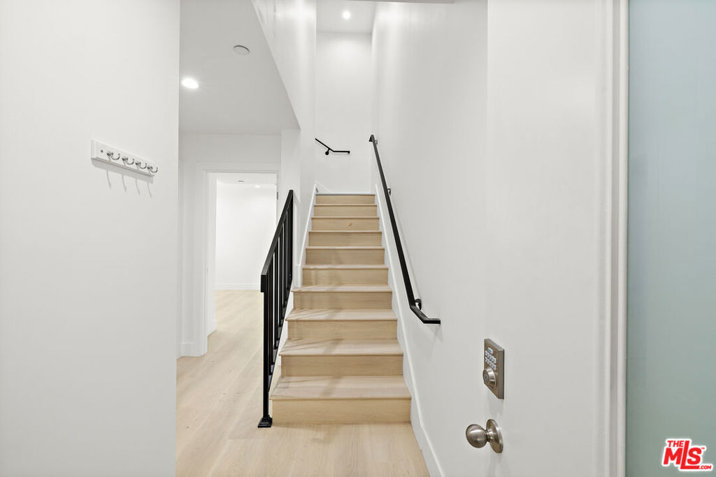 5651 Case Avenue Property Photo 3