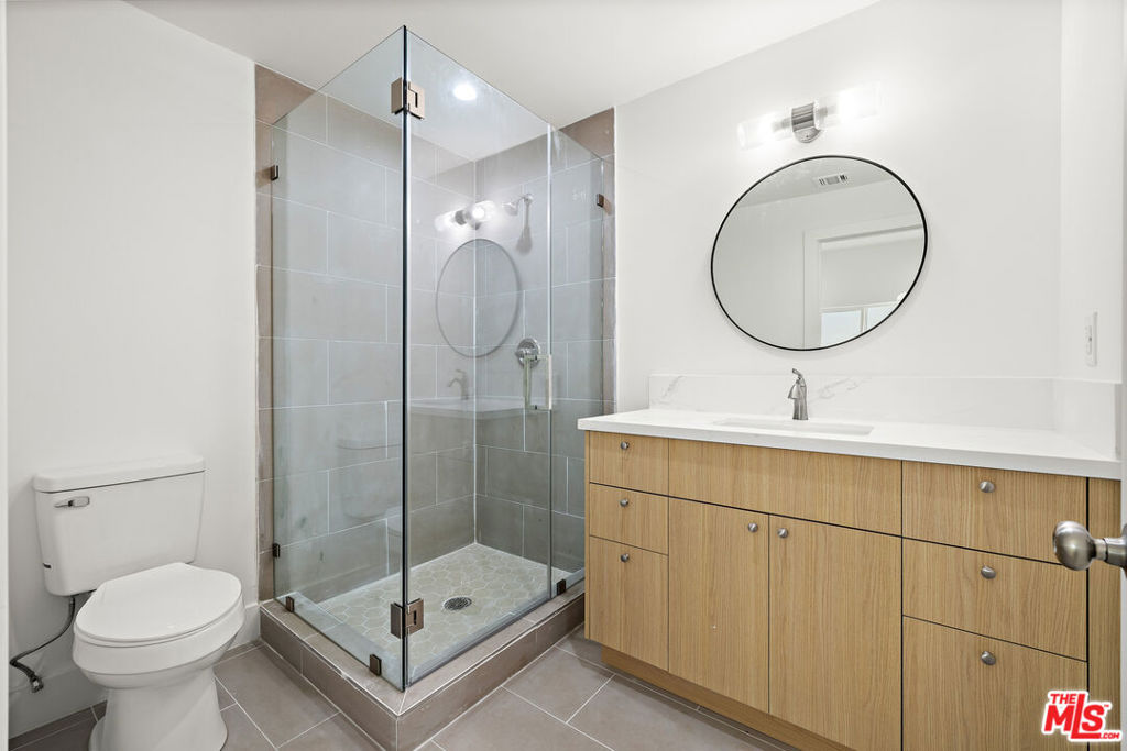 5651 Case Avenue Property Photo 12