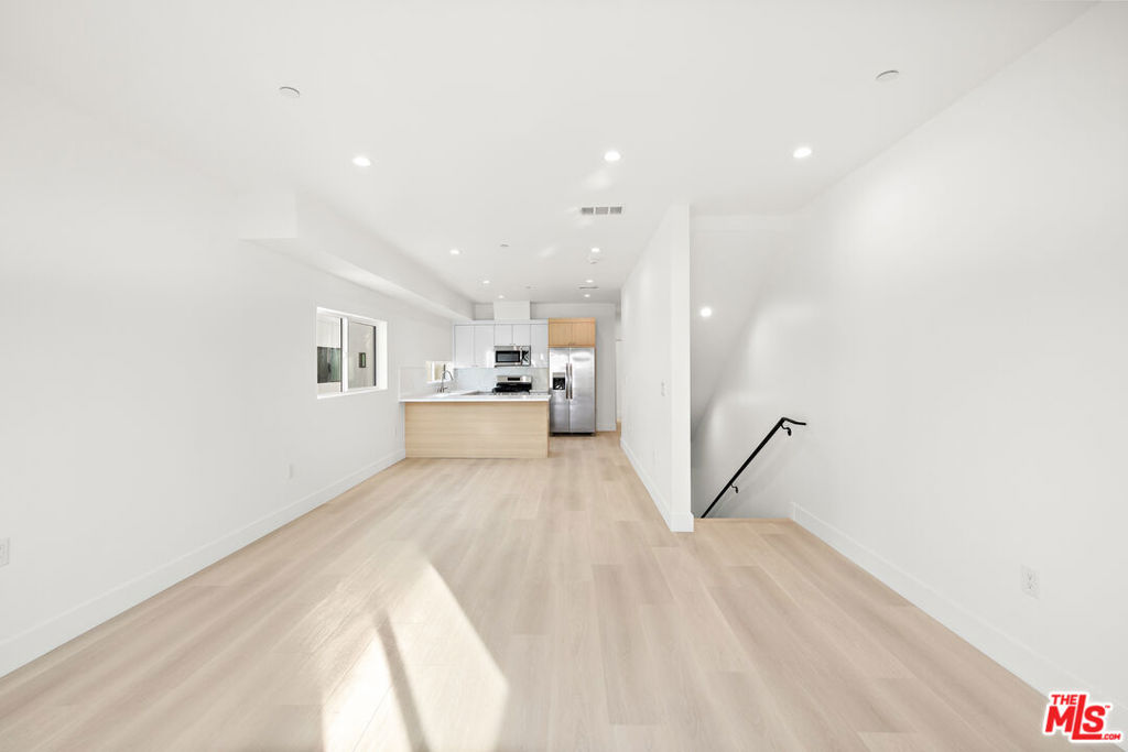 5651 Case Avenue Property Photo 18