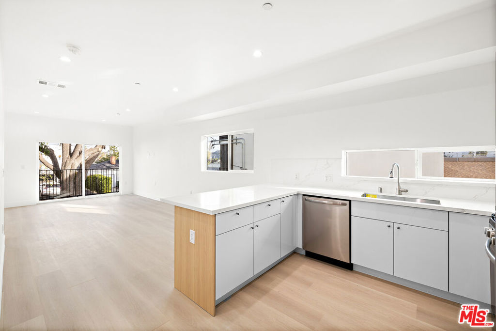 5651 Case Avenue Property Photo 19