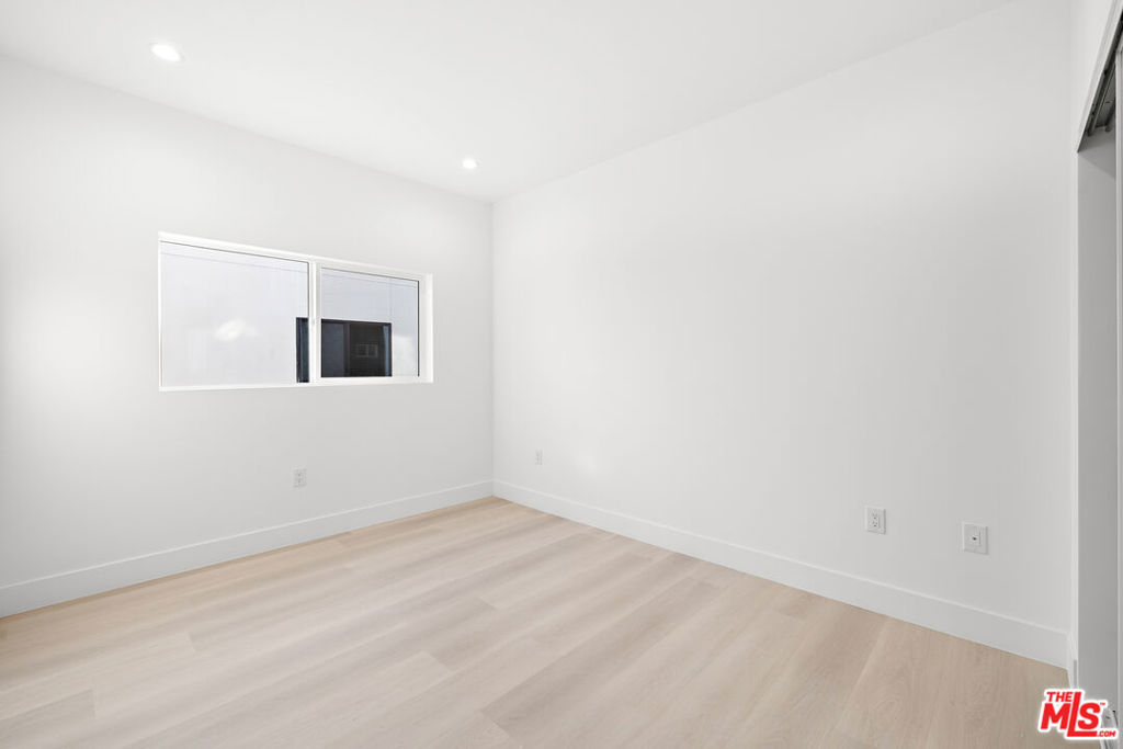 5651 Case Avenue Property Photo 23