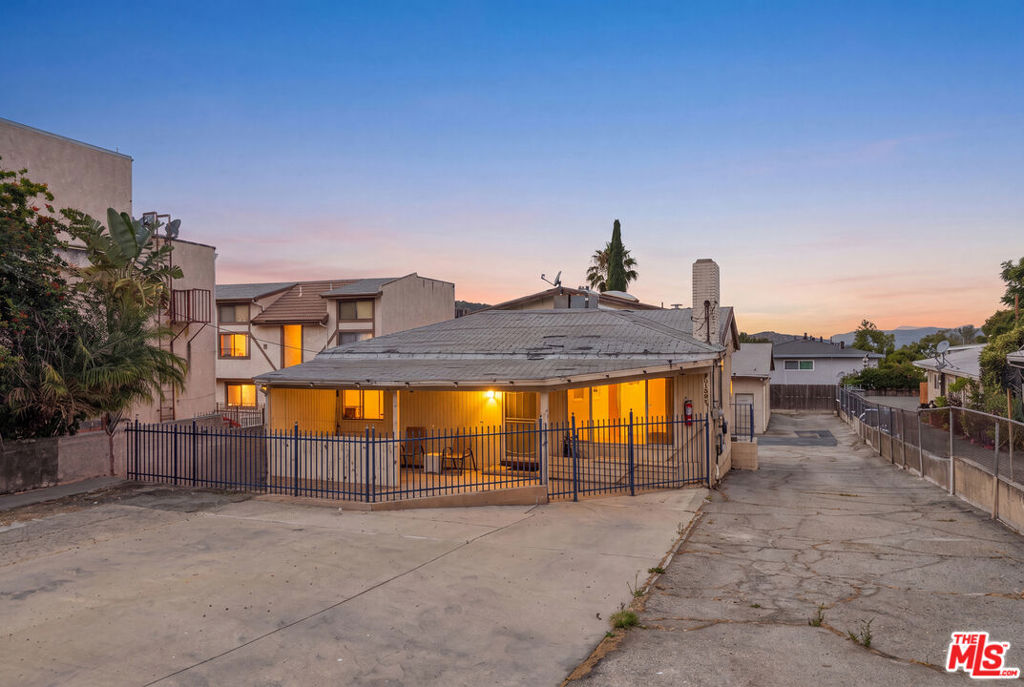 10139 Hillhaven Avenue Property Photo 1