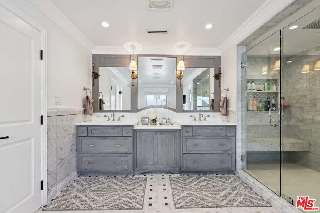 2676 Casiano Road Property Photo 32