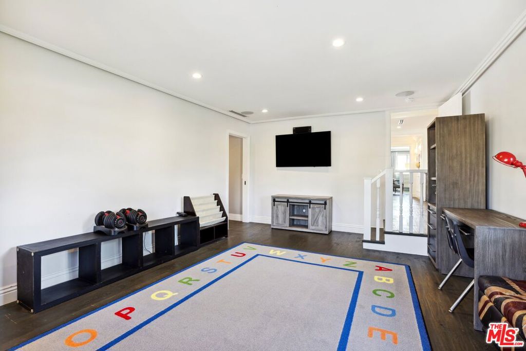 2676 Casiano Road Property Photo 49