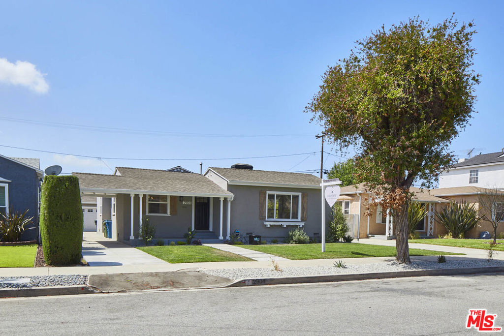 2904 W 81st Street Property Photo 5