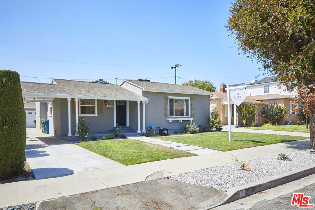 2904 W 81st Street Property Photo 6