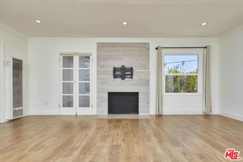 2904 W 81st Street Property Photo 9