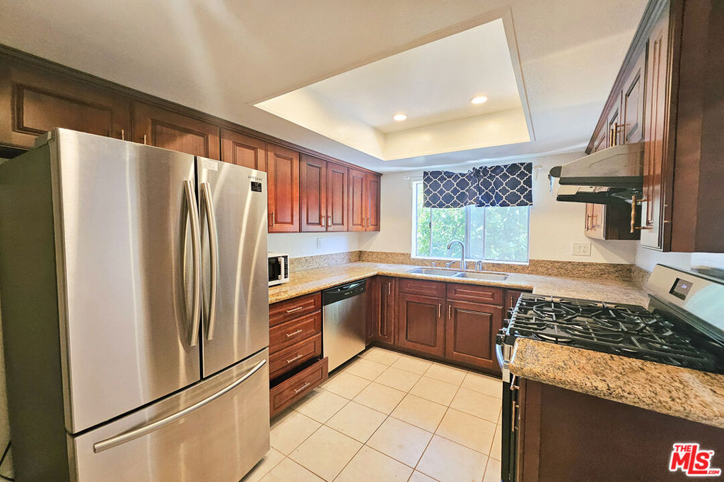 1454 E Orange Grove Boulevard 1 Property Photo 11