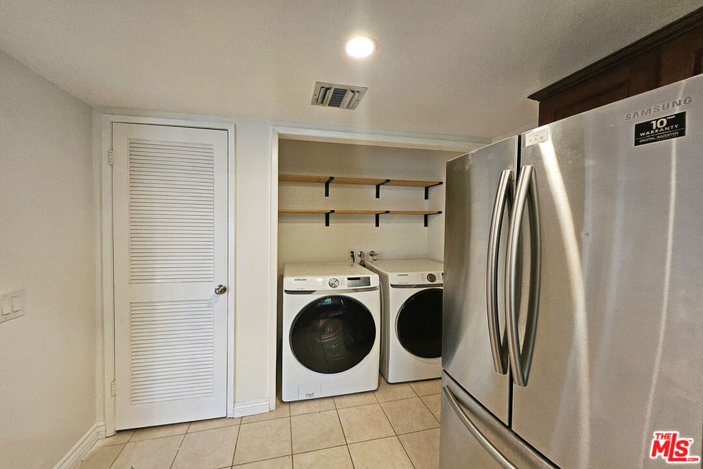 1454 E Orange Grove Boulevard 1 Property Photo 15