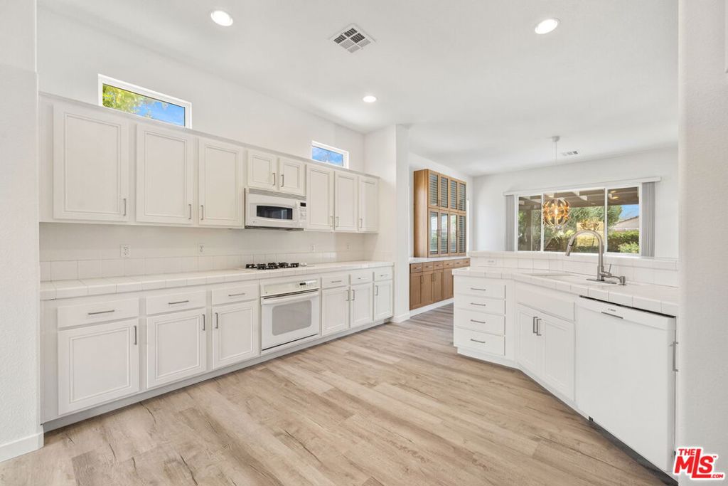 3411 Circulo San Sorrento Road Property Photo 4