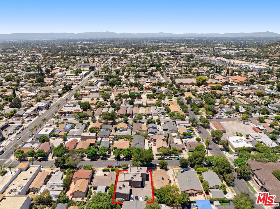 1229 Hollister Street Property Photo 15