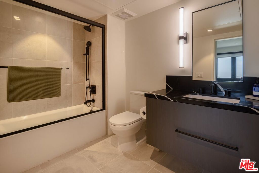 1110 S Spaulding Avenue 204 Property Photo 12