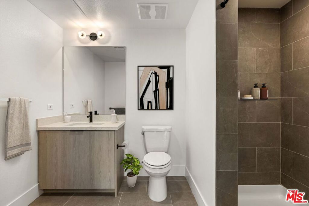 7617 Santa Monica Boulevard 400 Property Photo 5