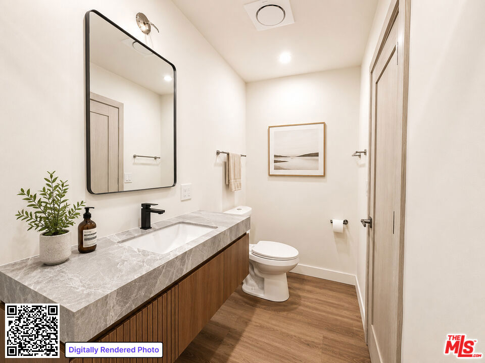 2449 N Beachwood Drive 11 Property Photo 7