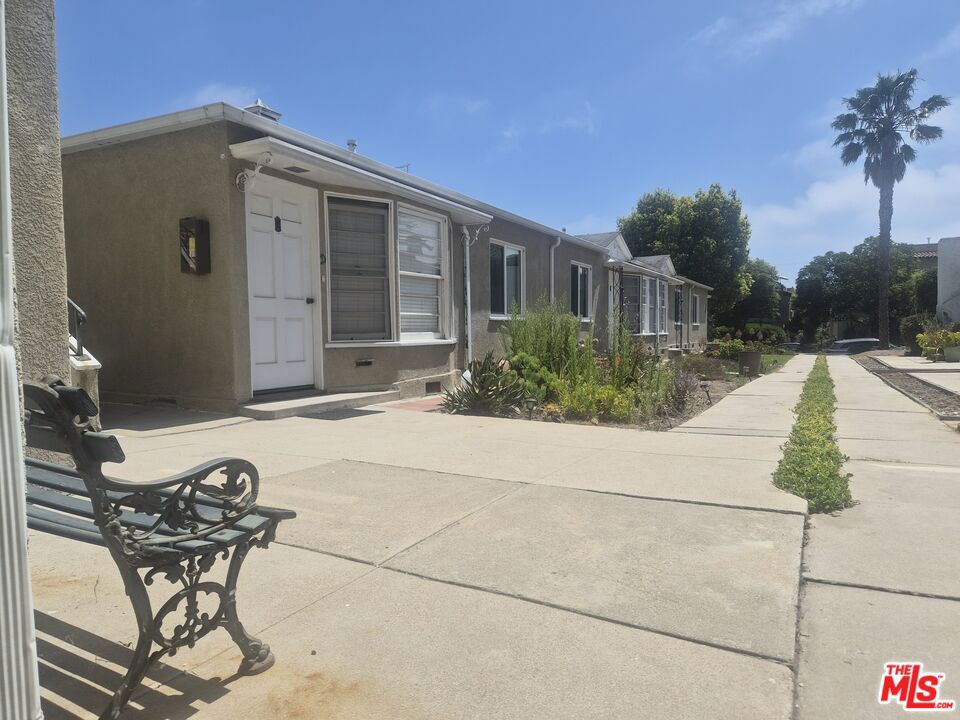 833 16th Street C Property Photo 9