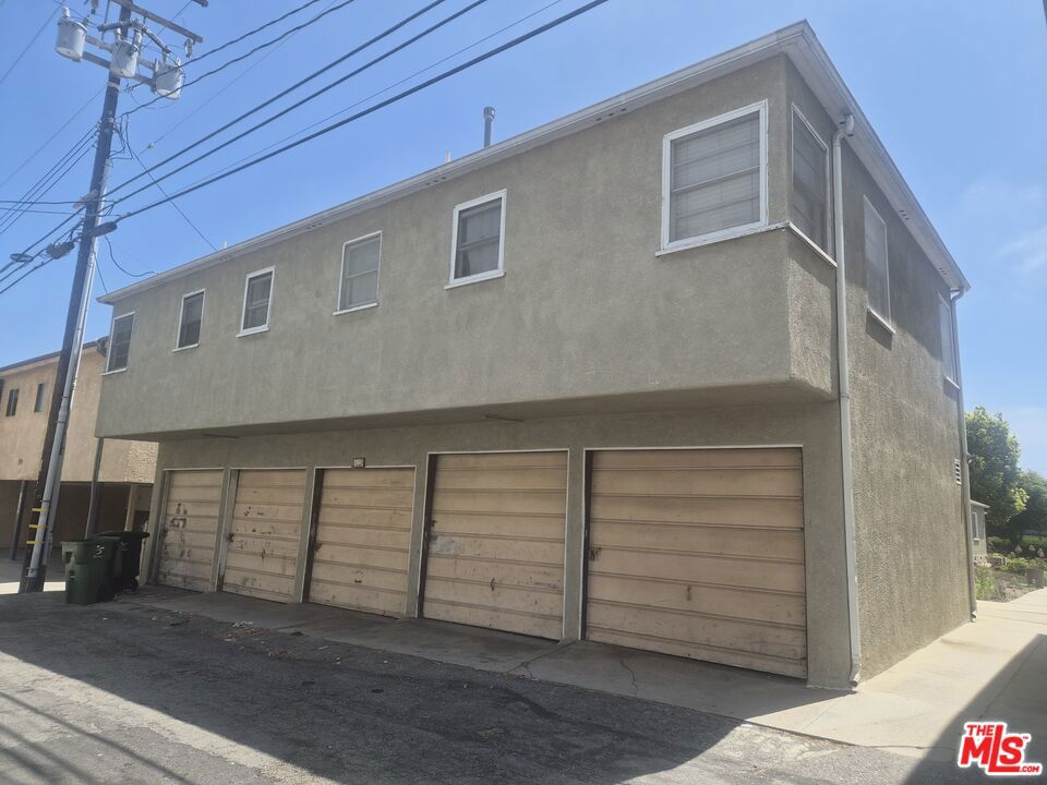 833 16th Street C Property Photo 10