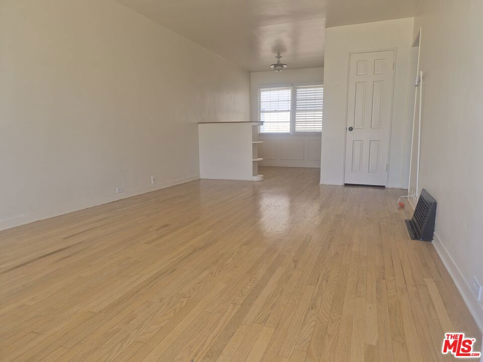 833 16th Street C Property Photo 20