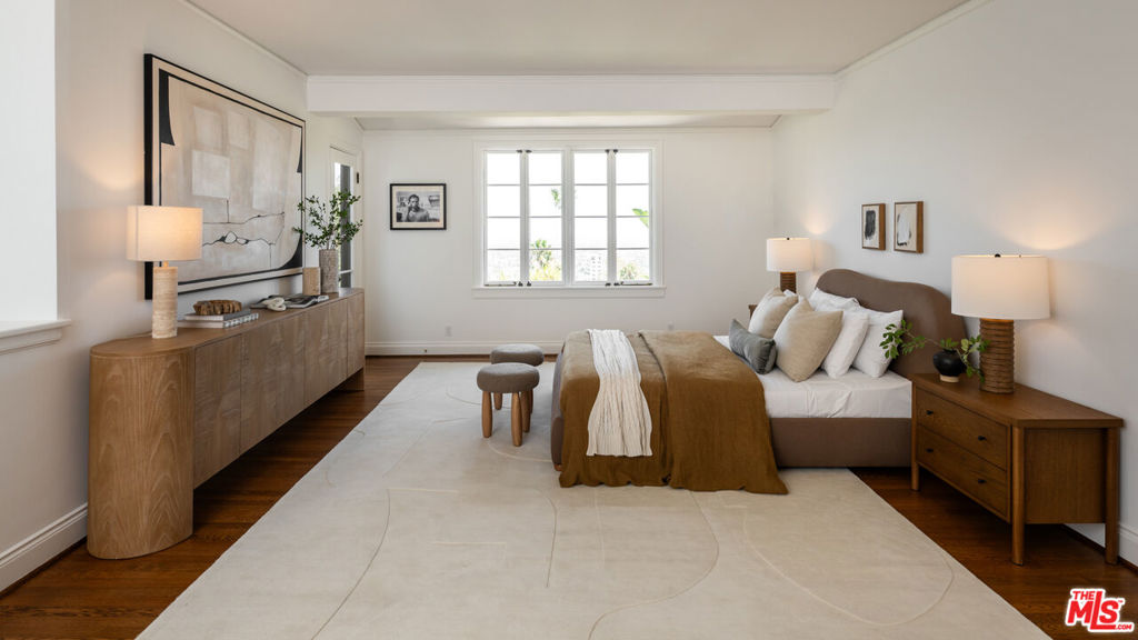 2003 La Brea Terrace Property Photo 26