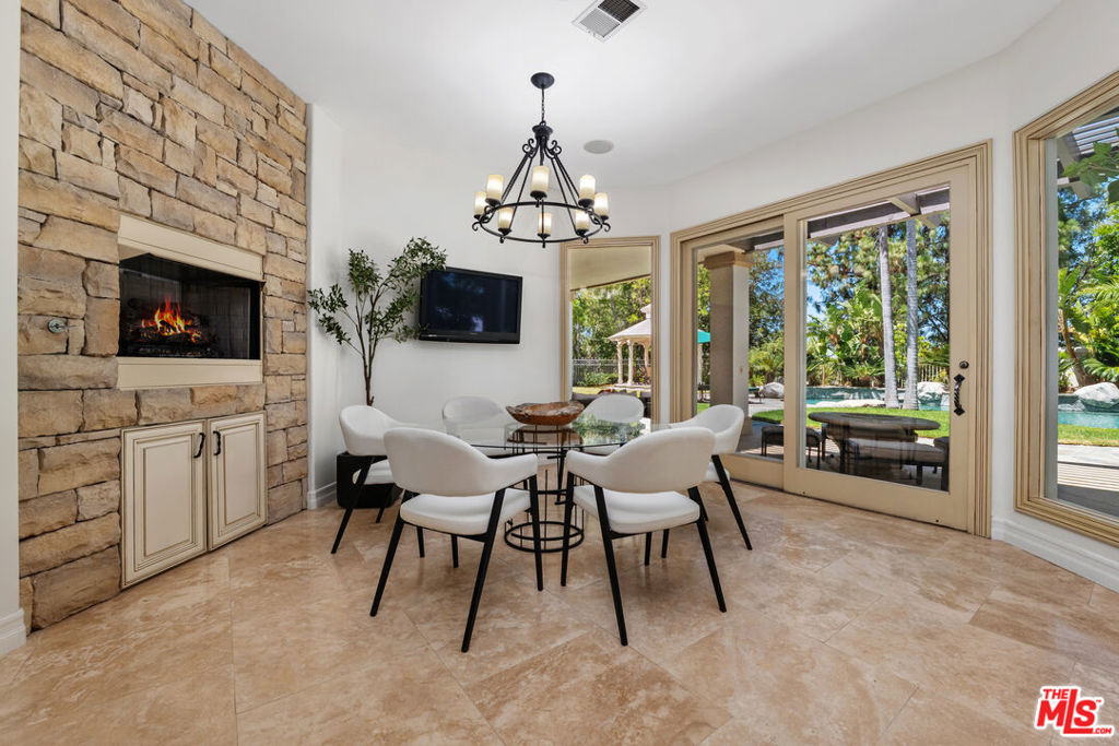 5405 Fremantle Lane Property Photo 11