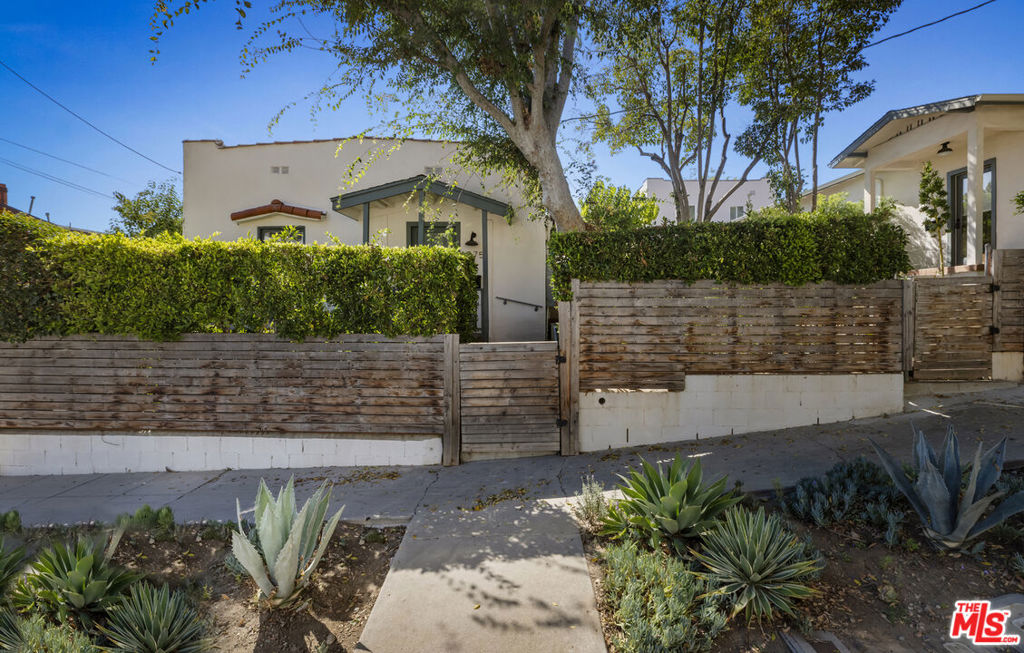 1375 Sutherland Street Property Photo 1