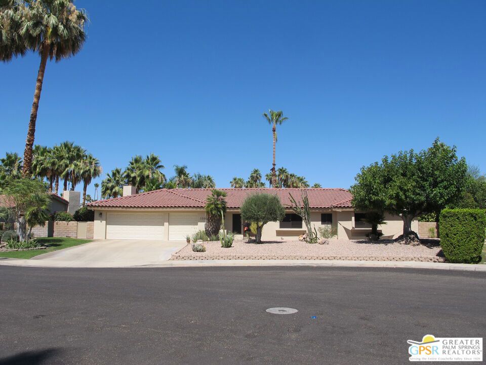 1586 S San Mateo Drive Property Photo 1