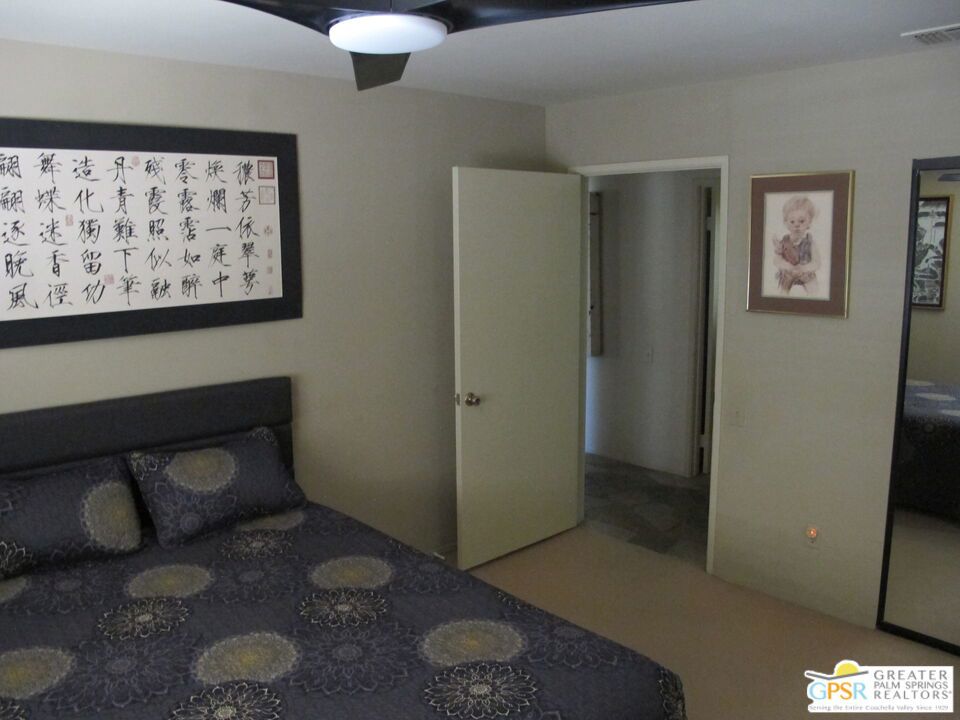 1586 S San Mateo Drive Property Photo 14