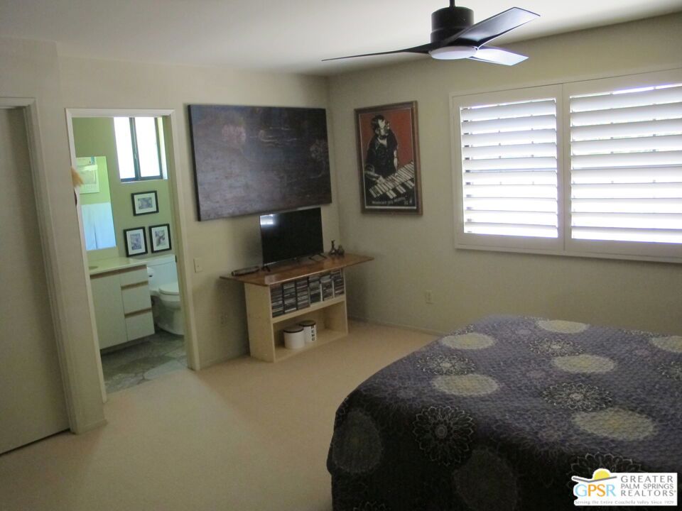 1586 S San Mateo Drive Property Photo 15