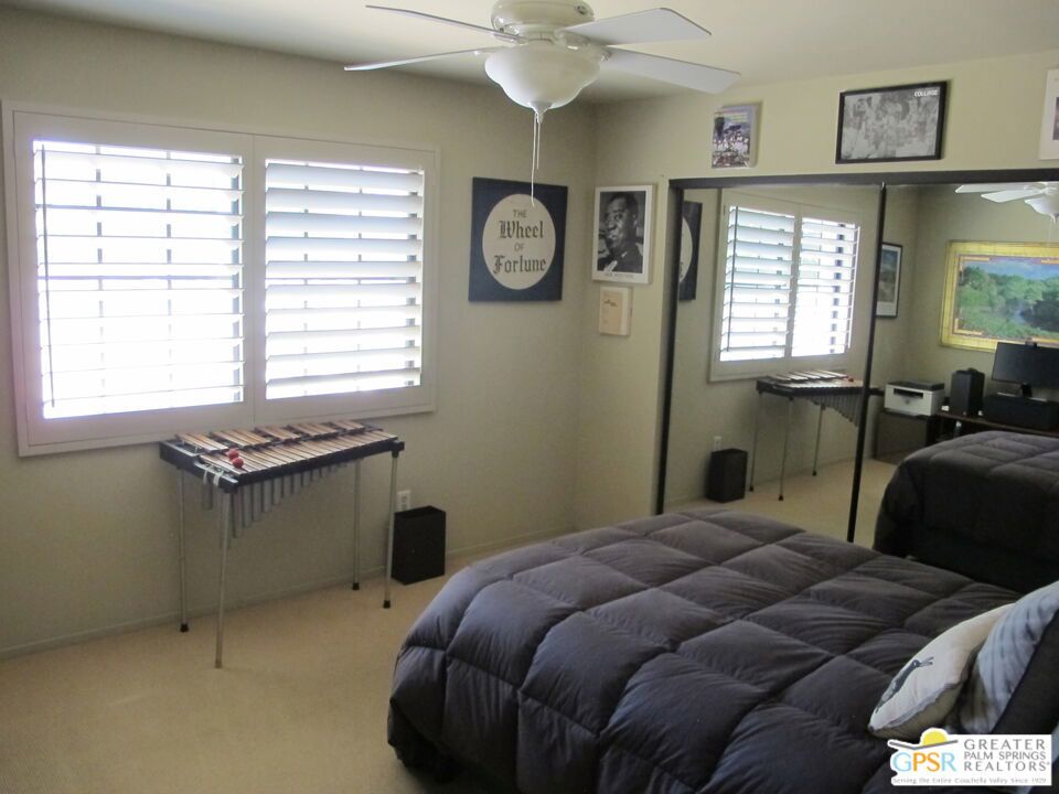 1586 S San Mateo Drive Property Photo 16