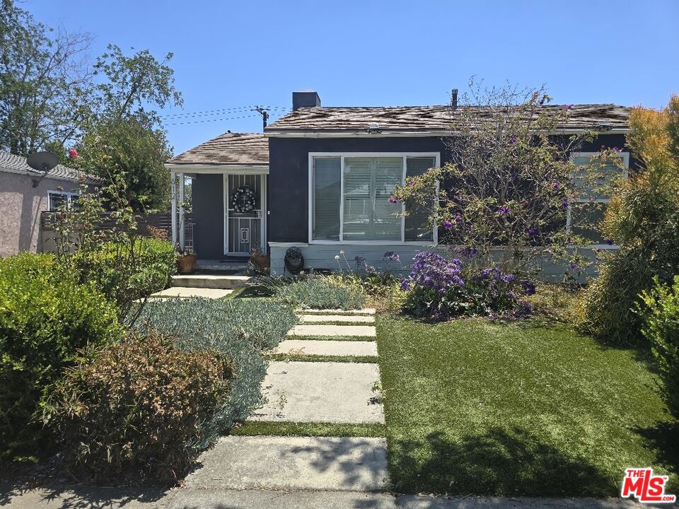 612 W Ellis Avenue Property Photo 1