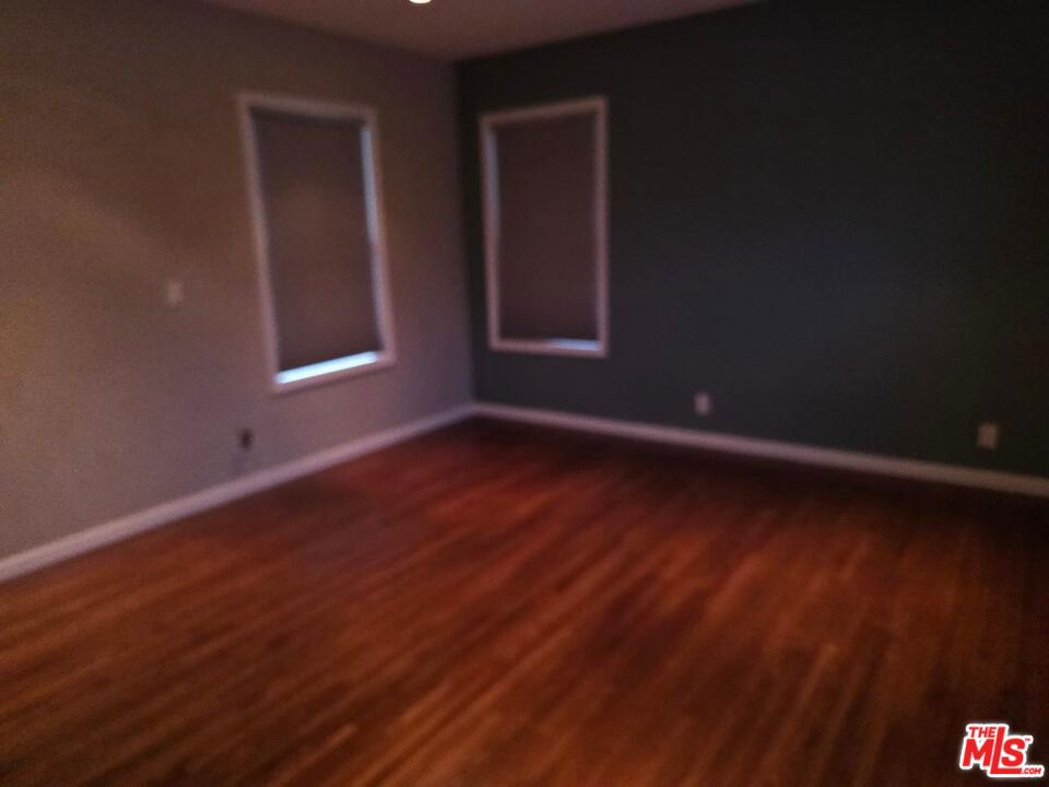 612 W Ellis Avenue Property Photo 6