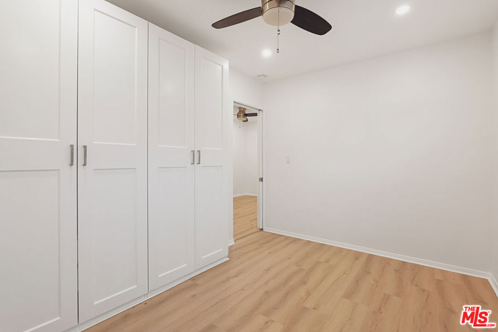 806 Navy Street Property Photo 11