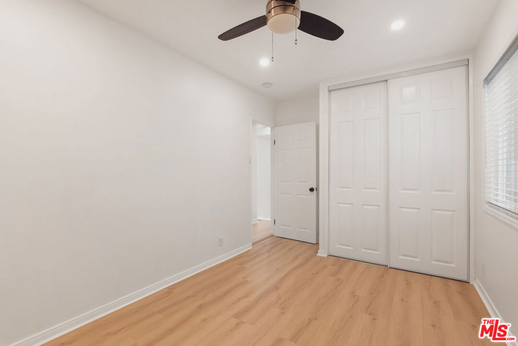 806 Navy Street Property Photo 15