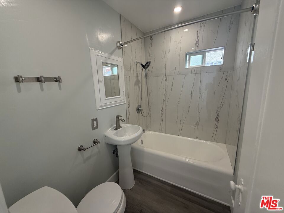 92 S Sunnyslope Avenue Property Photo 16