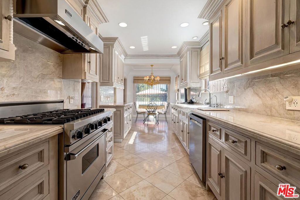 1511 Pandora Avenue Property Photo 18